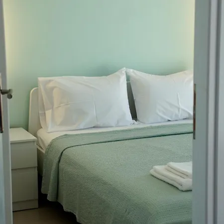 E&m Mykonos * Άνω Μερά