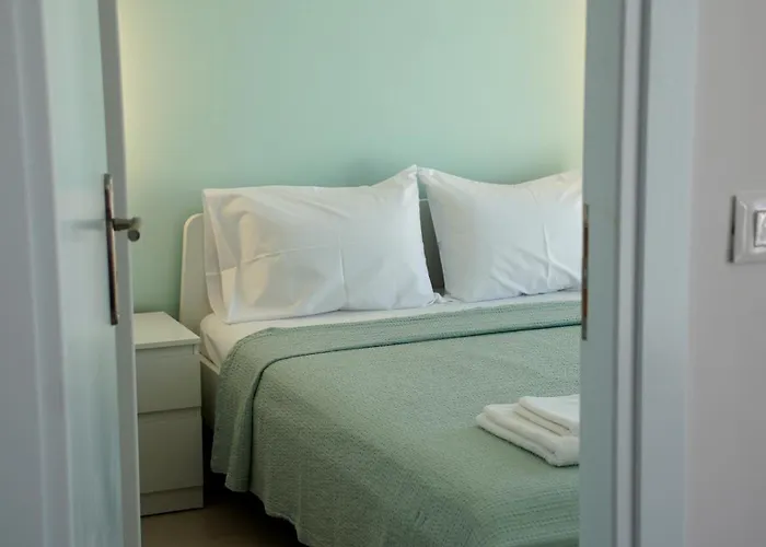 E&m Mykonos * אנו מרה