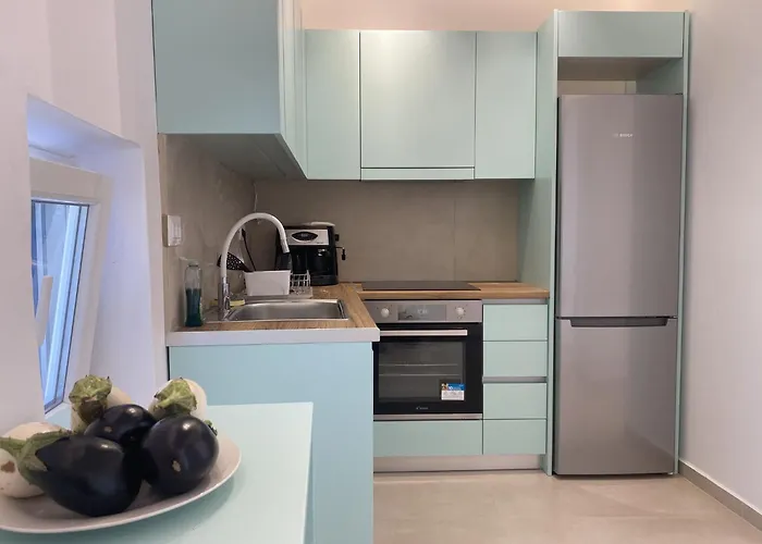 E&m Mykonos אנו מרה