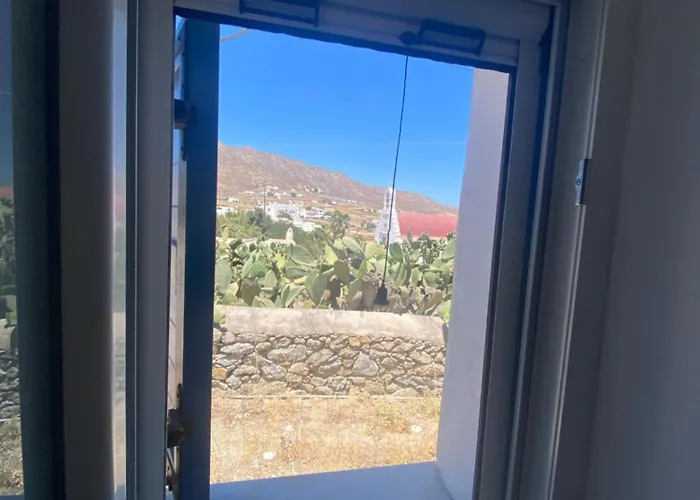 E&m Mykonos * אנו מרה