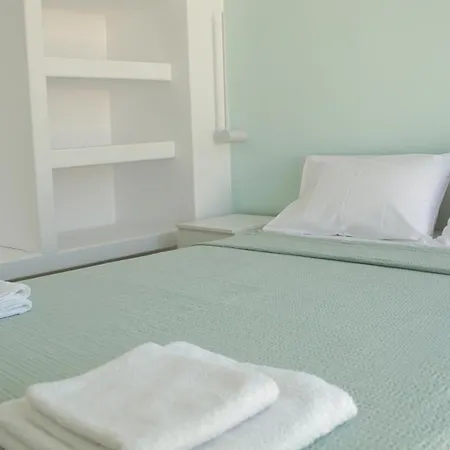 E&m Mykonos *